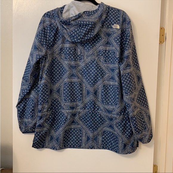 The north face rain jacket/wind breaker - Picture 4 of 7